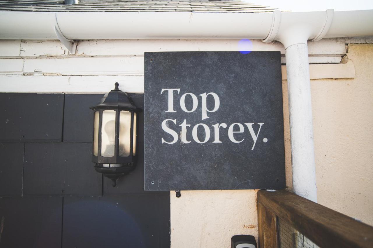 Top Storey Dartmouth Bagian luar foto